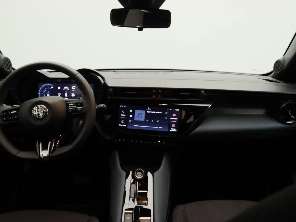 Alfa Romeo Junior 1.2 Turbo Hybrid Ibrida uit 2025, foto 7