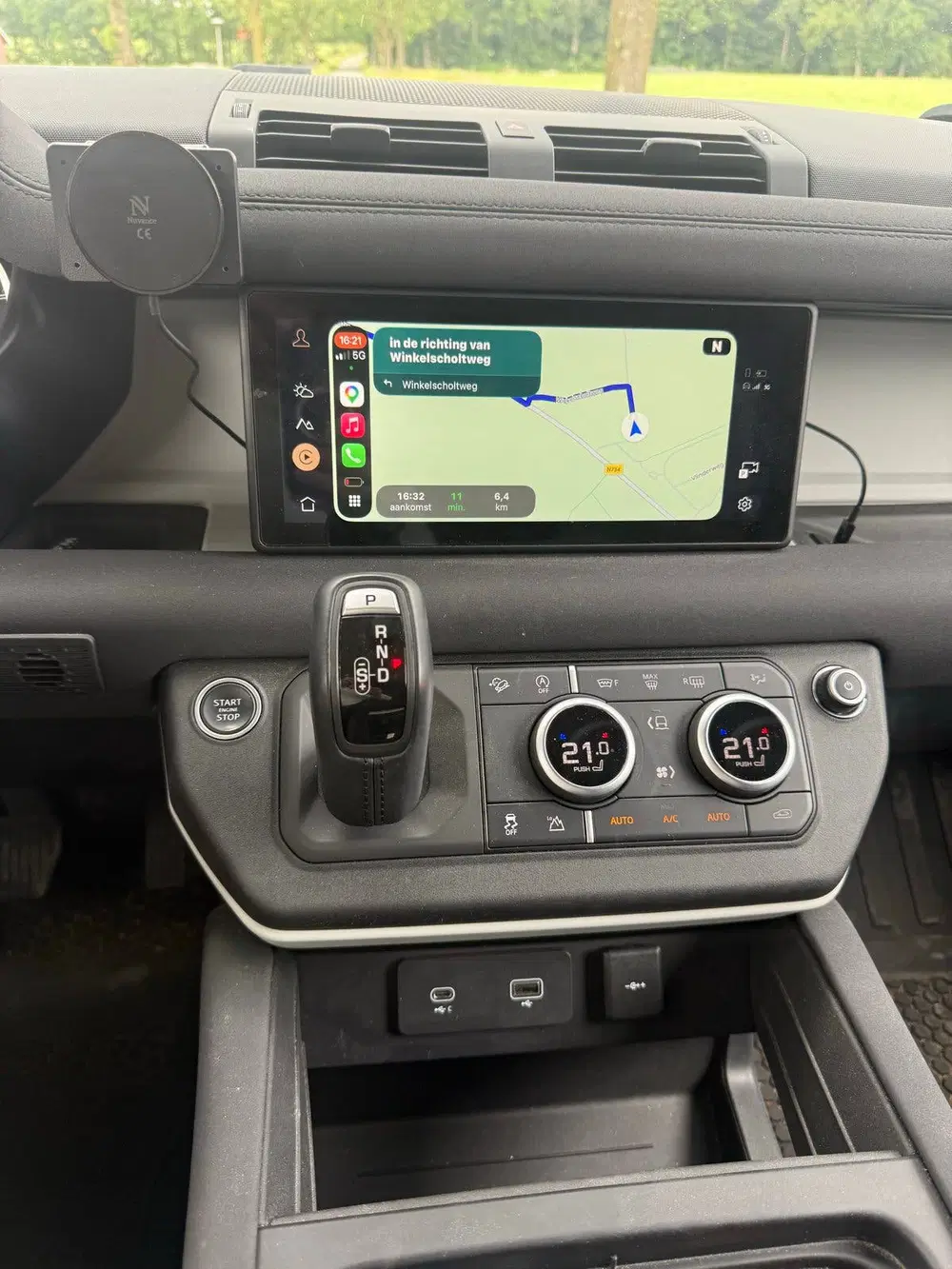 Land Rover Defender D250 250pk Mhev AWD Aut Commercial uit 2023, foto 10