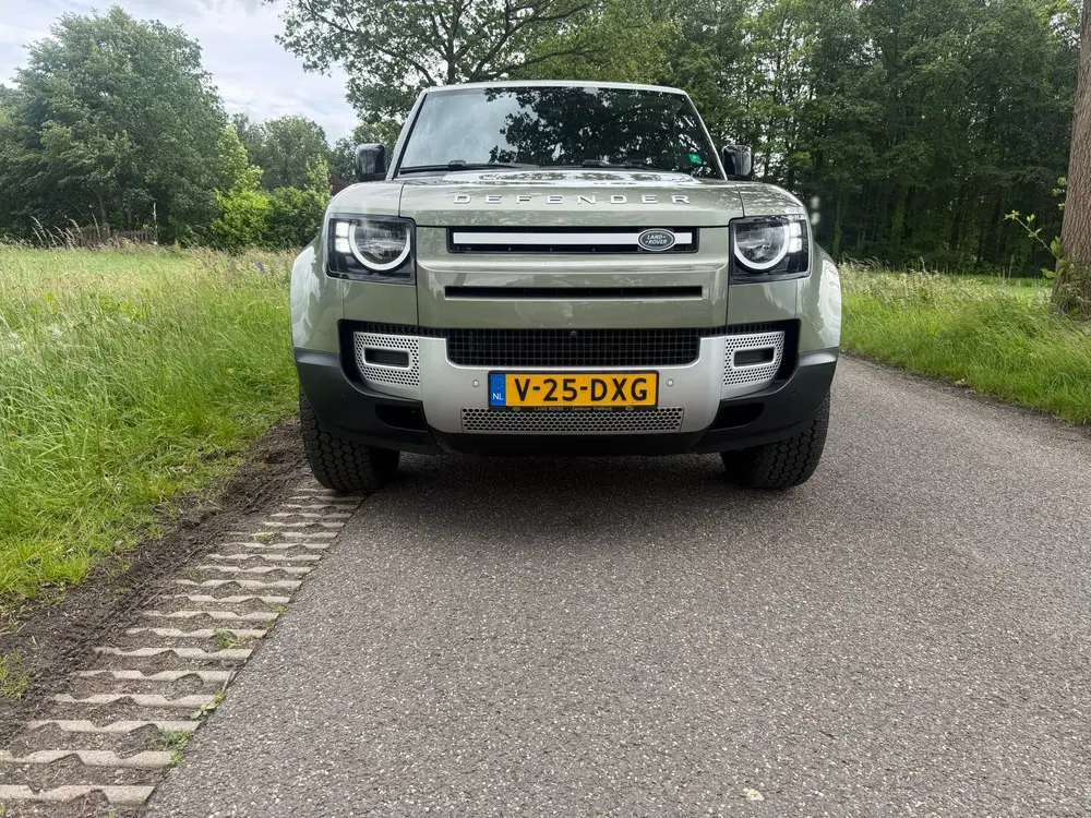 Land Rover Defender D250 250pk Mhev AWD Aut Commercial uit 2023, foto 2