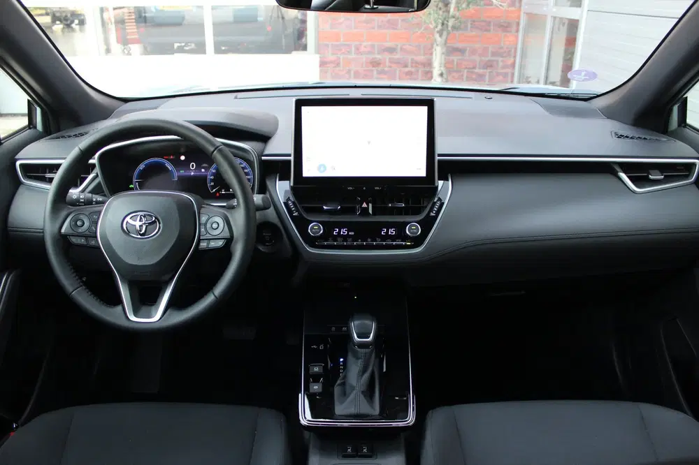 Toyota Corolla Cross Hybrid 140 Dynamic Trekhaak uit 2026, foto 10