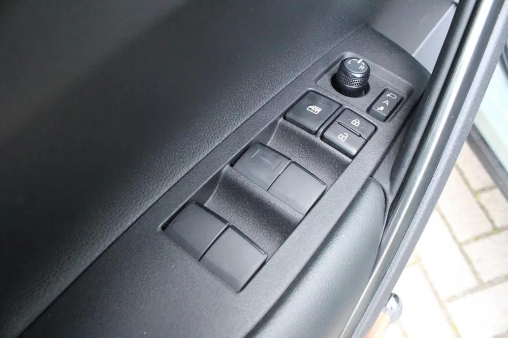 Toyota Corolla Cross Hybrid 140 Dynamic Trekhaak uit 2026, foto 12