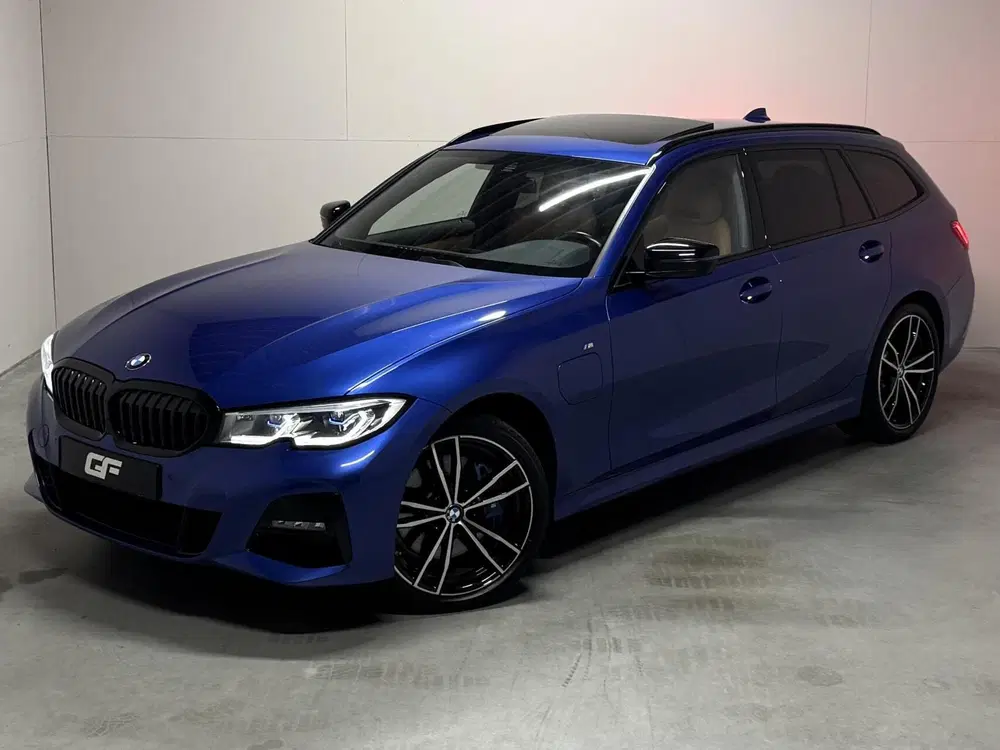 BMW 3-serie 330e xDrive M-Sport Pano Laser Kuipstoel uit 2021, foto 11