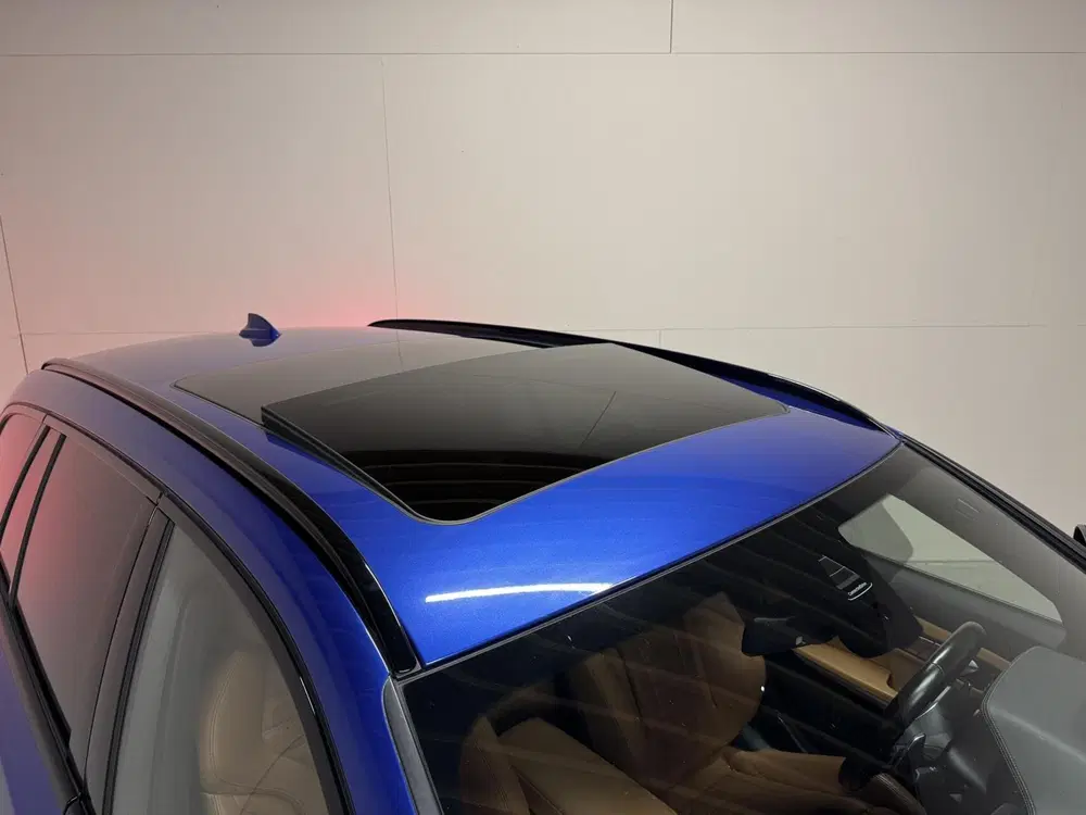 BMW 3-serie 330e xDrive M-Sport Pano Laser Kuipstoel uit 2021, foto 13