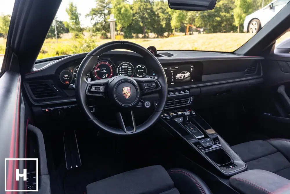 Porsche 911 911 (992) Cabrio 3.0 Carrera 4 GTS uit 2021, foto 14