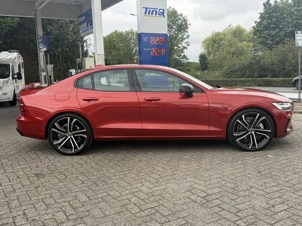 Volvo S60 2.0 Recharge T8 AWD Ultimate Bright PANO uit 2023, foto 14