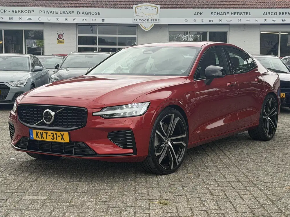 Volvo S60 2.0 Recharge T8 AWD Ultimate Bright PANO uit 2023, foto 4