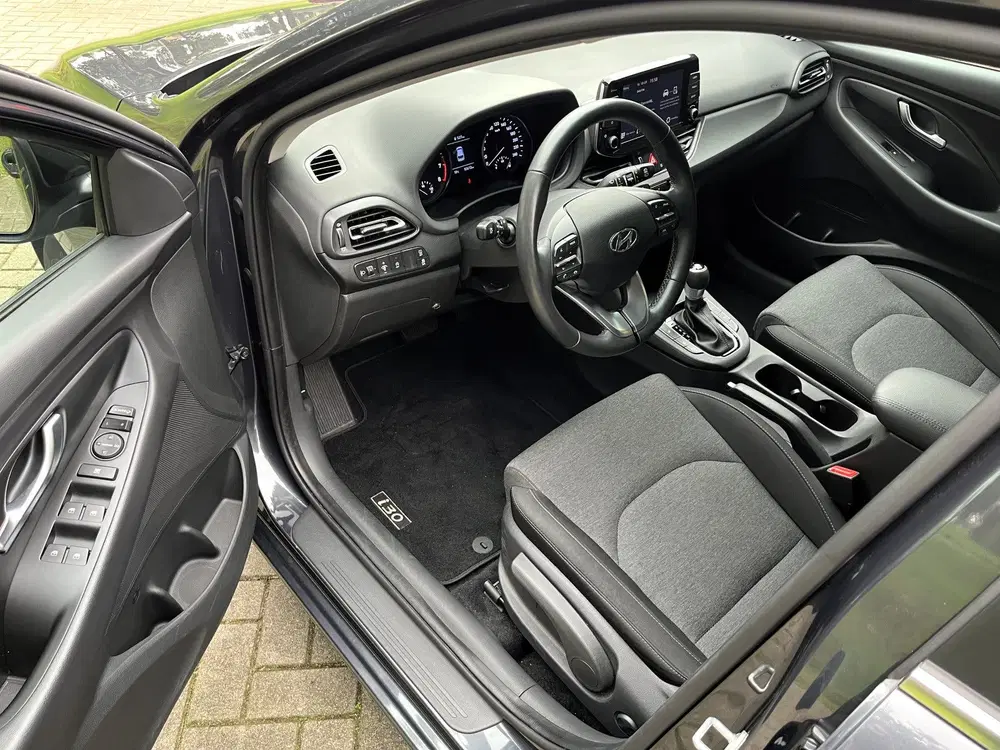 Hyundai i30 1.0 T-GDi MHEV Comfort uit 2023, foto 4