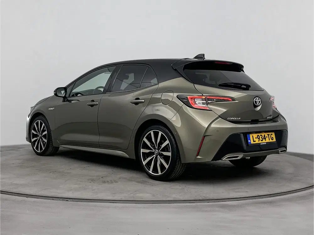 Toyota Corolla 2.0 Hybrid Executive uit 2019, foto 13