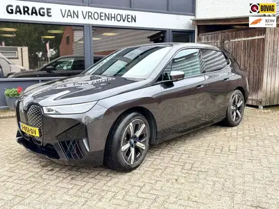 BMW iX XDrive40 Business Edition Plus 77 kWh uit 2023