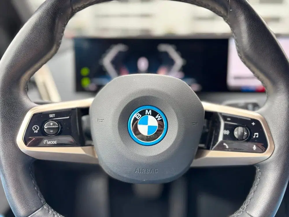 BMW iX XDrive40 Business Edition Plus 77 kWh uit 2023, foto 4