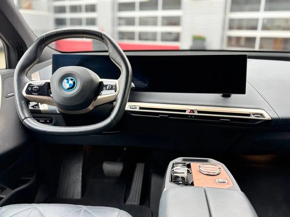BMW iX XDrive40 Business Edition Plus 77 kWh uit 2023, foto 5