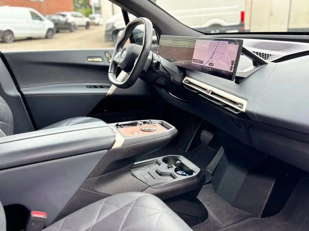 BMW iX XDrive40 Business Edition Plus 77 kWh uit 2023, foto 7