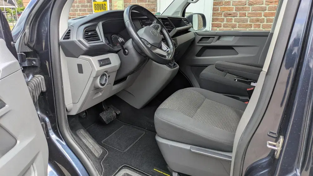 Volkswagen Transporter 2.0 TDI L2H1 DC uit 2022, foto 11