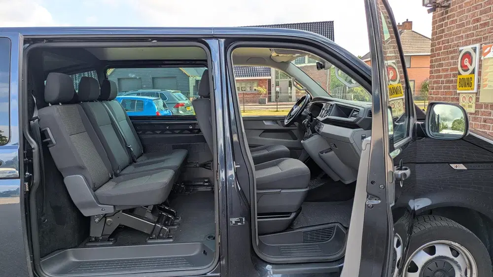 Volkswagen Transporter 2.0 TDI L2H1 DC uit 2022, foto 13