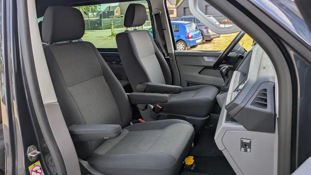 Volkswagen Transporter 2.0 TDI L2H1 DC uit 2022, foto 14