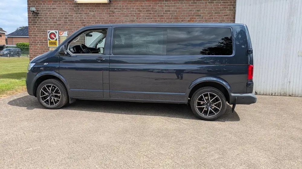 Volkswagen Transporter 2.0 TDI L2H1 DC uit 2022, foto 4