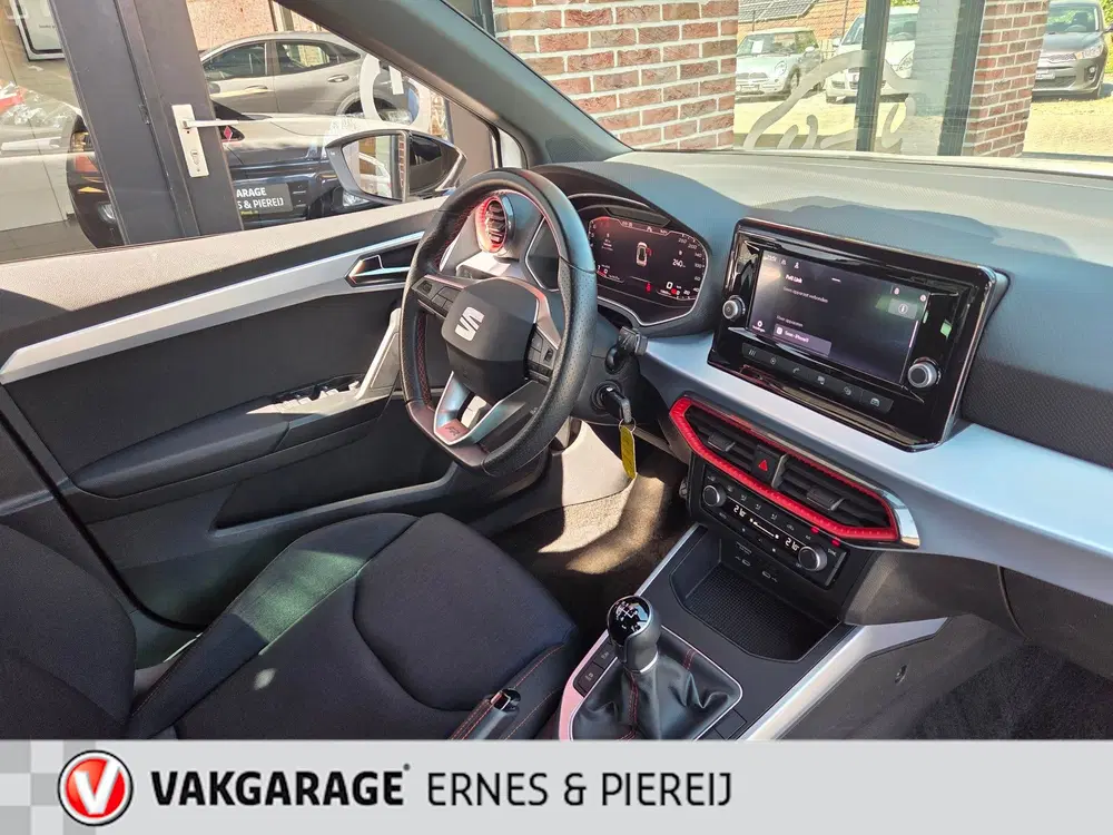 SEAT Arona 1.0 TSI FR *Garantie mogelijk tot 01-11-20 uit 2023, foto 2