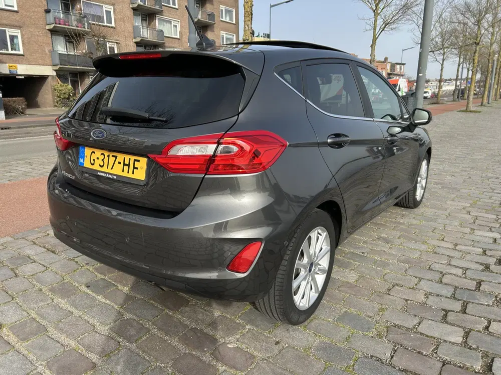 Ford Fiesta 1.0 EcoBoost Titanium automaat panoramadak uit 2019, foto 2