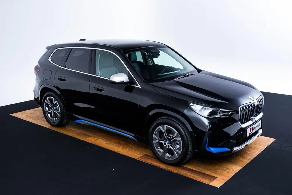 BMW iX1 xDrive30 xLine uit 2024, foto 13
