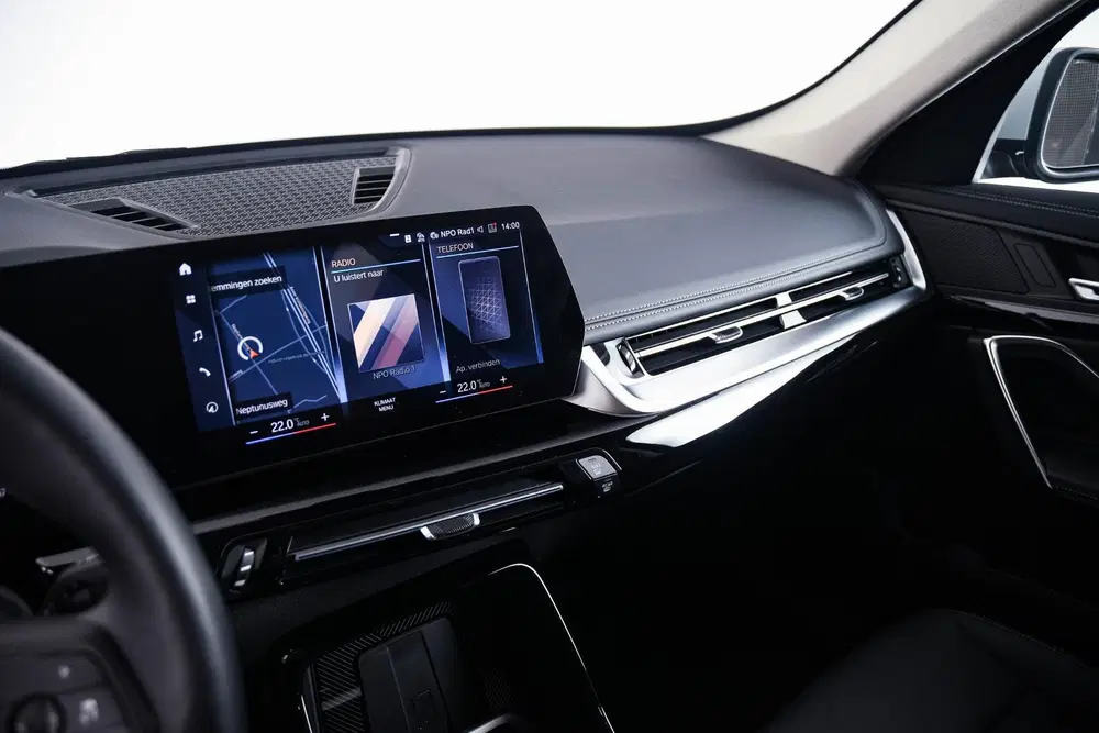 BMW iX1 xDrive30 xLine uit 2024, foto 15