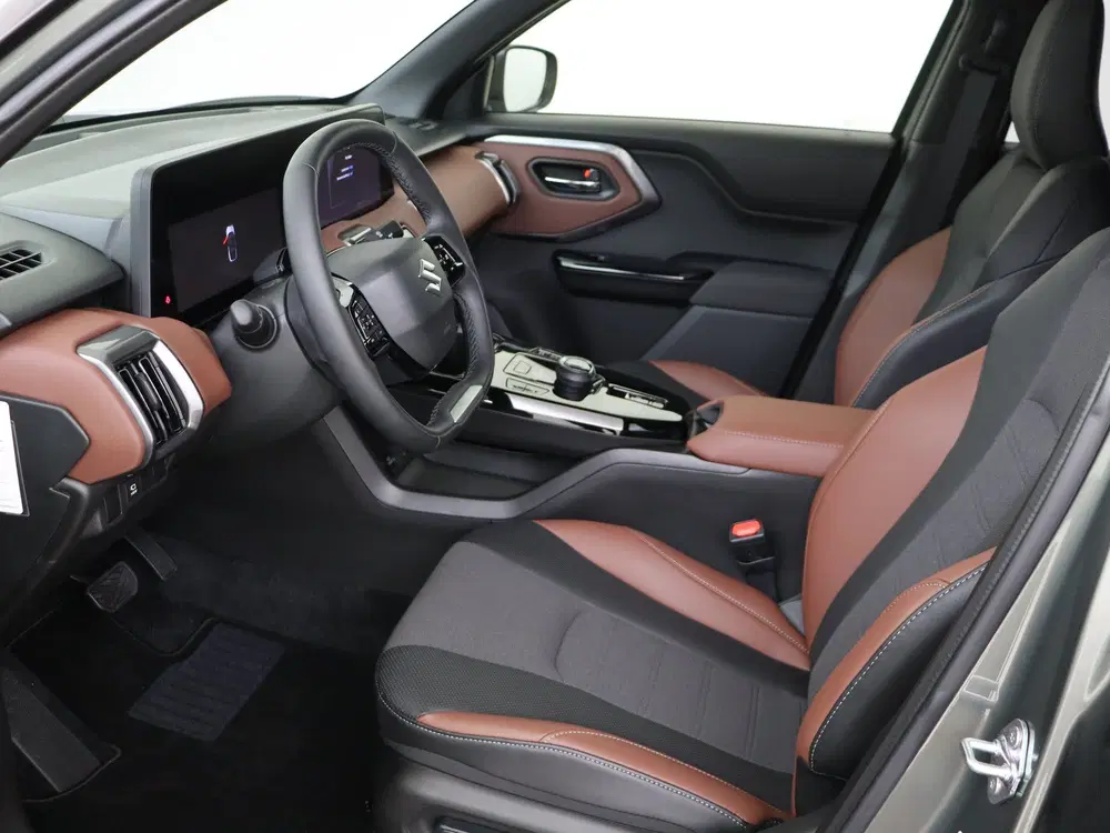 Suzuki Vitara Style Allgrip-e 61 kWh uit 2026, foto 4
