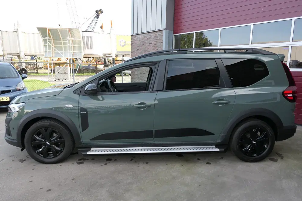 Dacia Jogger 1.0 TCe 110 Extreme 7p. uit 2023, foto 2