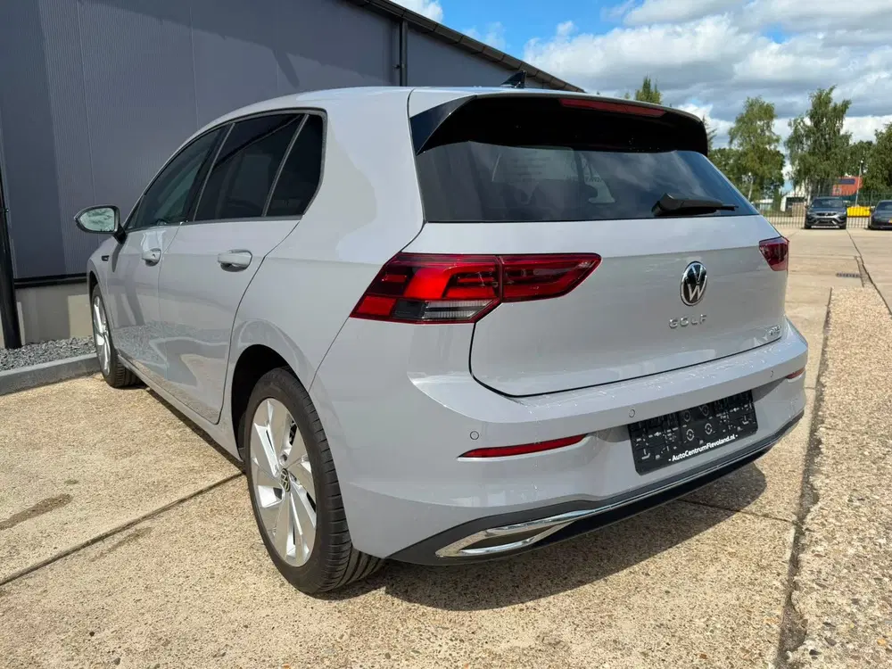 Volkswagen Golf 1.5 TSI Style DSG NARDOGREY camera navigat uit 2024, foto 12