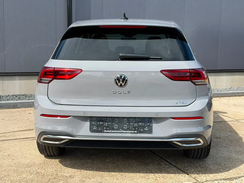 Volkswagen Golf 1.5 TSI Style DSG NARDOGREY camera navigat uit 2024, foto 14