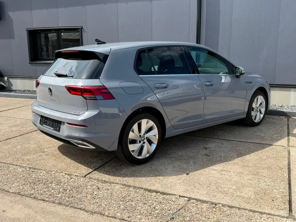 Volkswagen Golf 1.5 TSI Style DSG NARDOGREY camera navigat uit 2024, foto 8