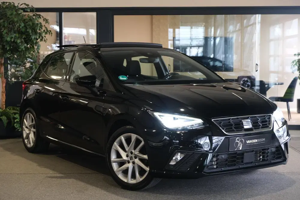 SEAT Ibiza 1.0 EcoTSI FR 110PK DSG Facelift Pano Led uit 2022, foto 6