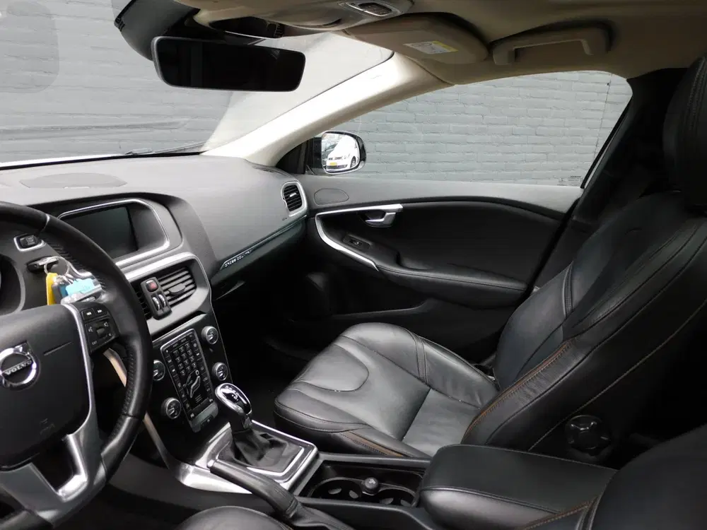 Volvo V40 Cross Country 1.5 T3 Polar+ Luxury 1e EIGENAAR DE uit 2019, foto 9