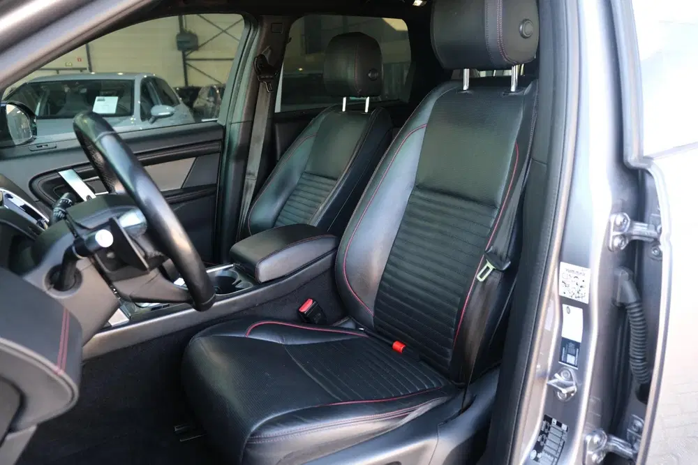 Land Rover Discovery Sport D180 2.0 R-Dynamic S Facelift Nav uit 2019, foto 11