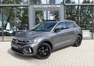 Volkswagen T-Roc 1.5 TSI R-Line PANO IQ.LIGHT ACC VOL uit 2022