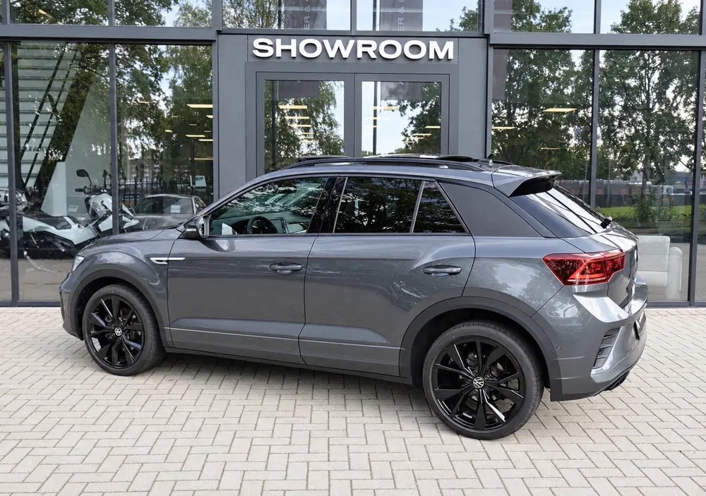 Volkswagen T-Roc 1.5 TSI R-Line PANO IQ.LIGHT ACC VOL uit 2022, foto 2