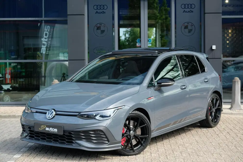 Volkswagen Golf 8 GTI Clubsport 2.0 TSI 300pk Panoramadak uit 2022, foto 4