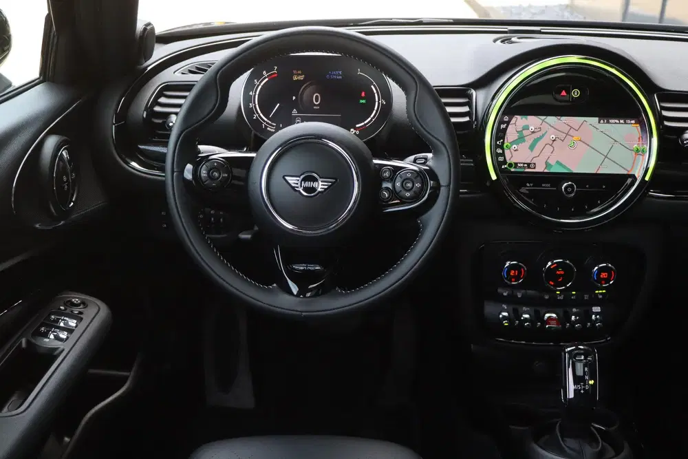 Mini Clubman 1.5 Cooper Richmond Park Edition NL-Auto P uit 2021, foto 4