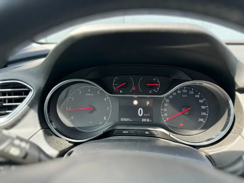 Opel Grandland 1.2 Turbo Business Executive uit 2019, foto 3