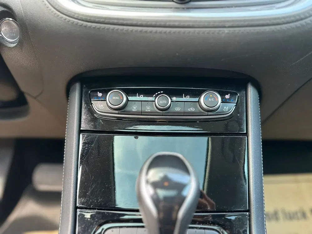 Opel Grandland 1.2 Turbo Business Executive uit 2019, foto 8