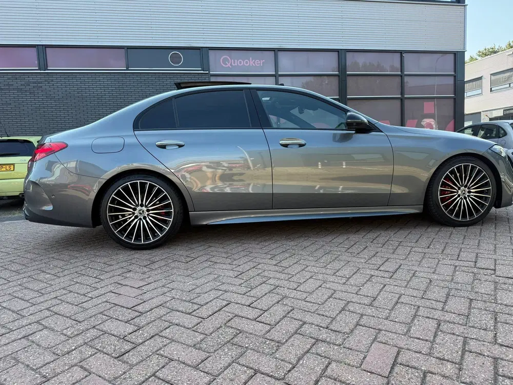 Mercedes-Benz C-Klasse 180 AMG Line Pano BTW Auto VOL VOL Op uit 2021, foto 2