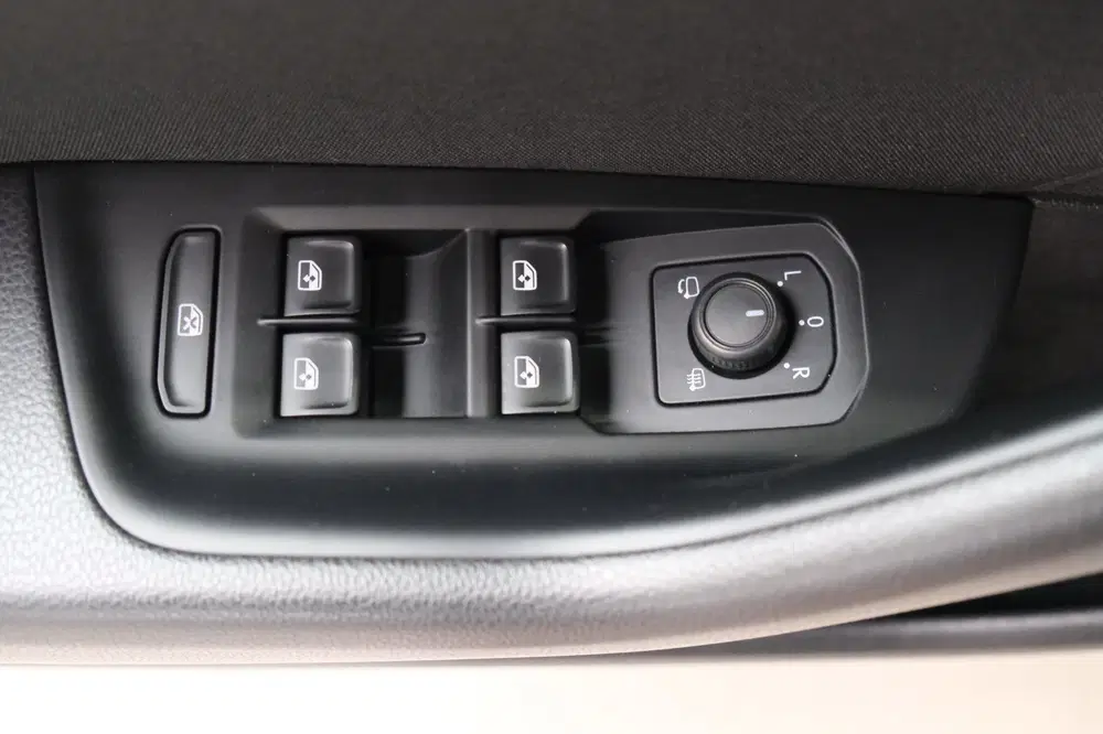 Volkswagen Passat 1.5 TSI Comfortline Business Autom uit 2019, foto 12