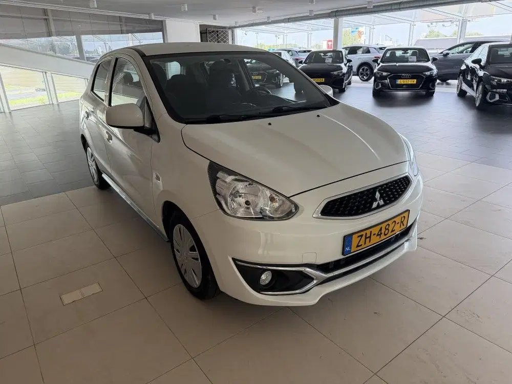 Mitsubishi Space Star 1.0 CVT ClearTec Cool+ uit 2019, foto 2