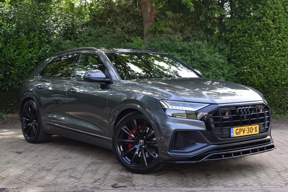 Audi Q8 55 TFSI e quattro S-line uit 2021, foto 5