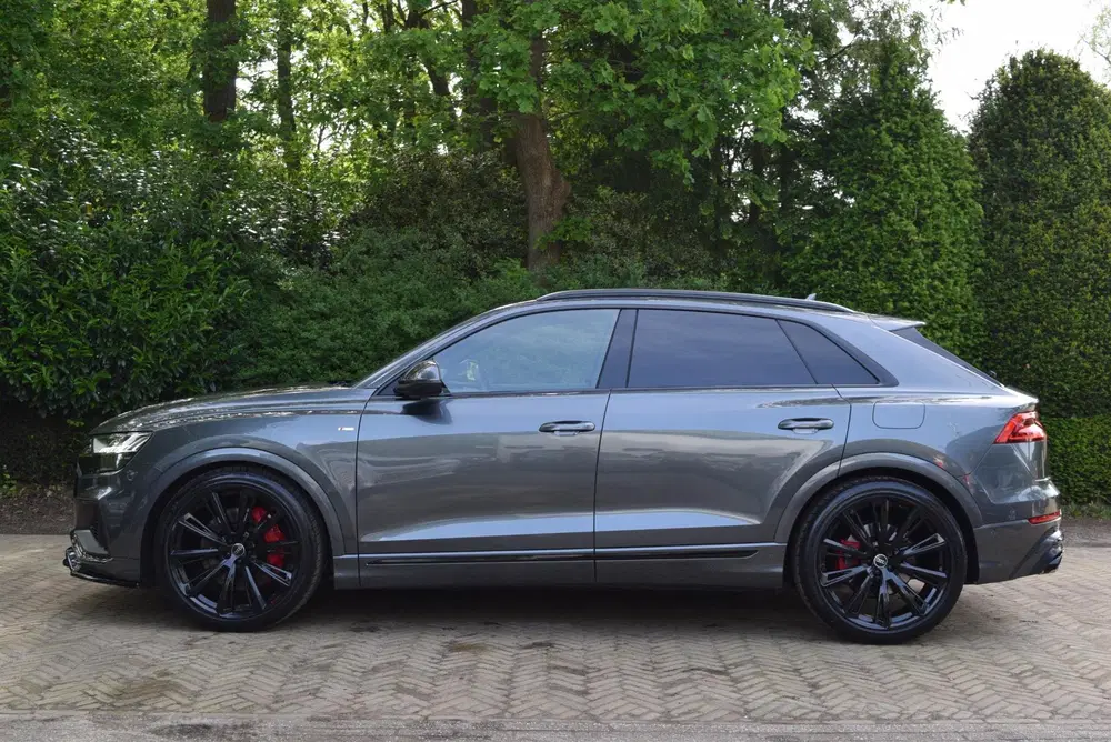 Audi Q8 55 TFSI e quattro S-line uit 2021, foto 8