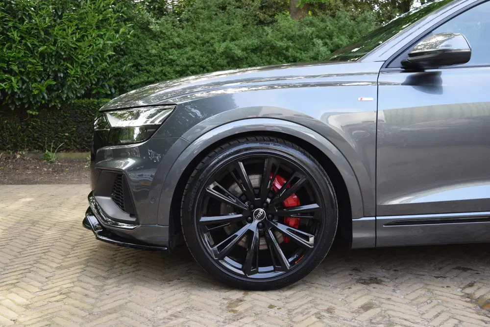 Audi Q8 55 TFSI e quattro S-line uit 2021, foto 9