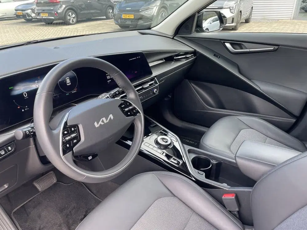 Kia Niro 1.6 HEV Dynamicline Camera uit 2022, foto 14