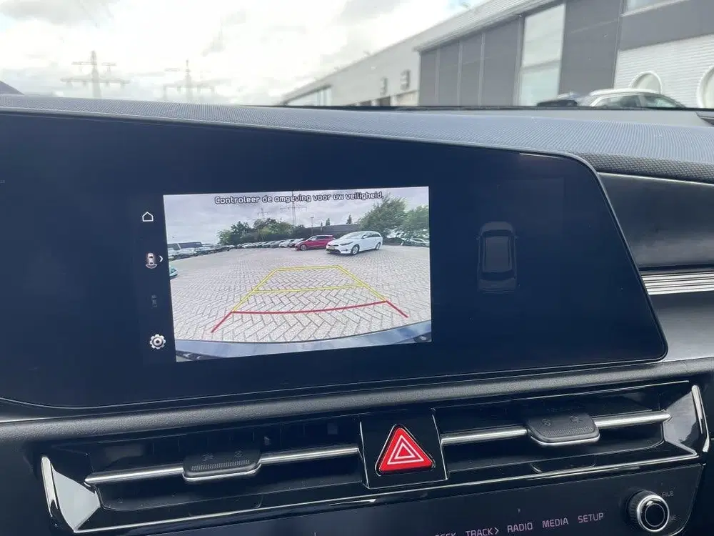 Kia Niro 1.6 HEV Dynamicline Camera uit 2022, foto 15