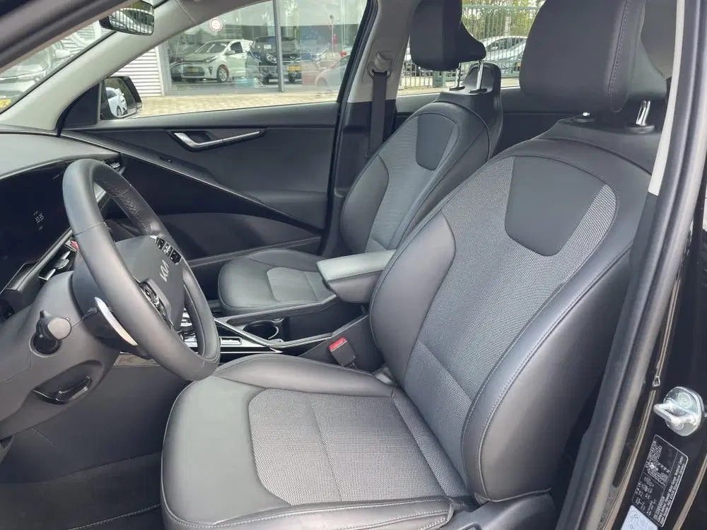 Kia Niro 1.6 HEV Dynamicline Camera uit 2022, foto 9