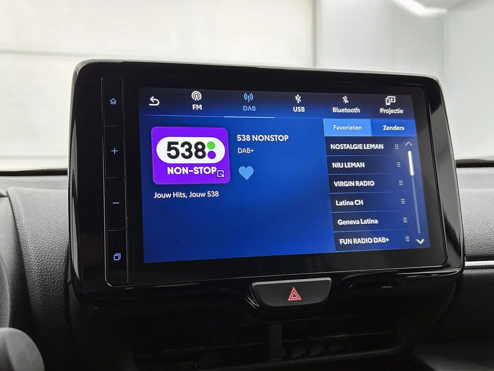 Toyota Yaris Cross 1.5 Hybrid Dynamic AWD uit 2024, foto 10