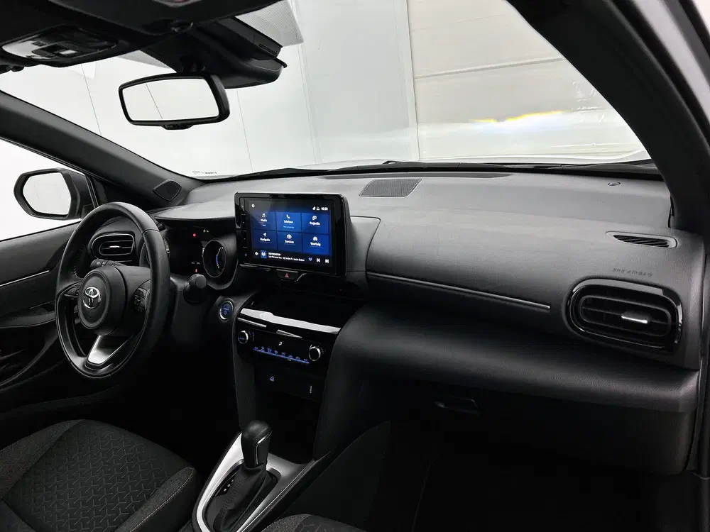 Toyota Yaris Cross 1.5 Hybrid Dynamic AWD uit 2024, foto 6