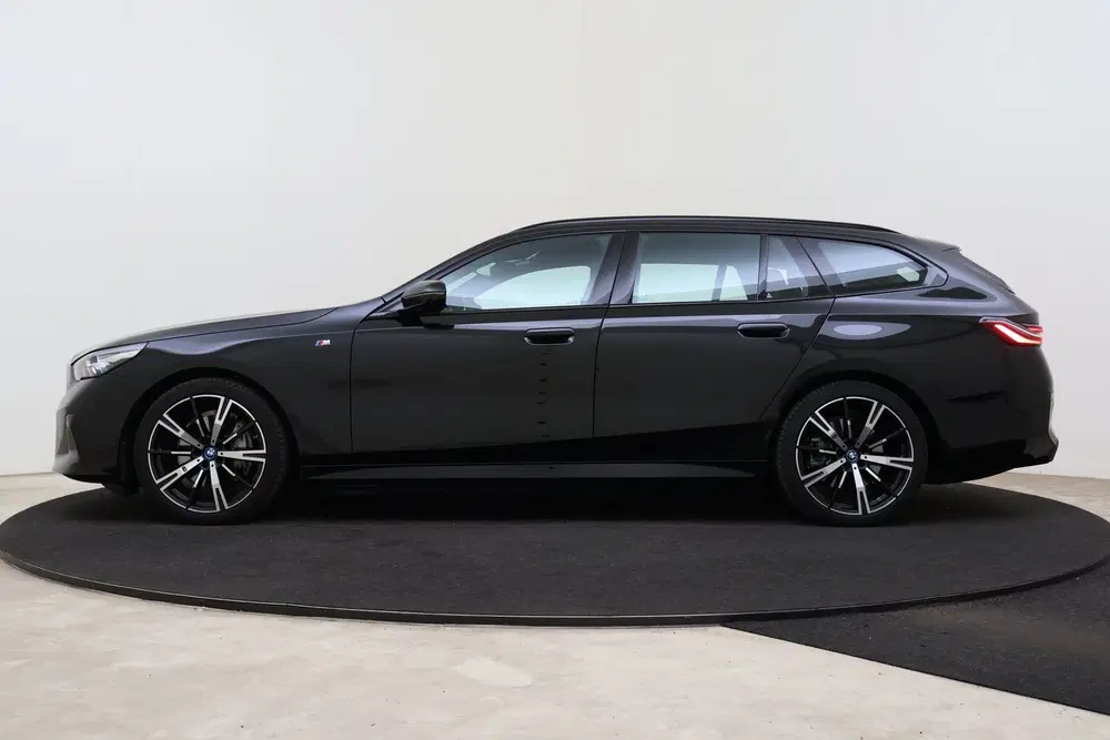 BMW i5 eDrive40 M Sport uit 2025, foto 14